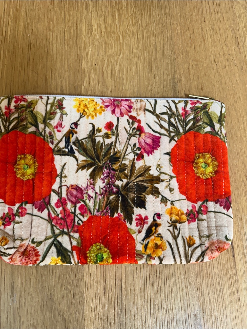 Powder brand  Quilted Zip Pouch with Bright Red Poppy Print new